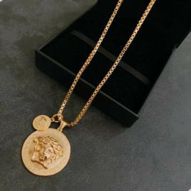 Picture of Versace Necklace _SKUVersacenecklace06cly8317022